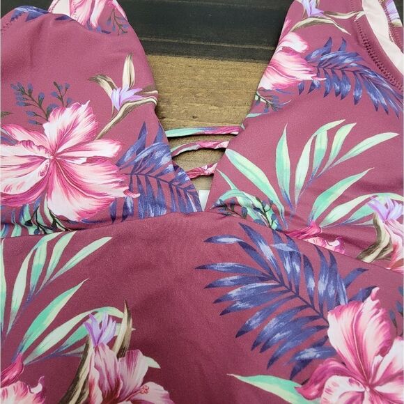 NWT Shade & Shore Lowest Covered One-Pice Swimsuit Tropic Hawaiian Floral Size M - Picture 6 of 12